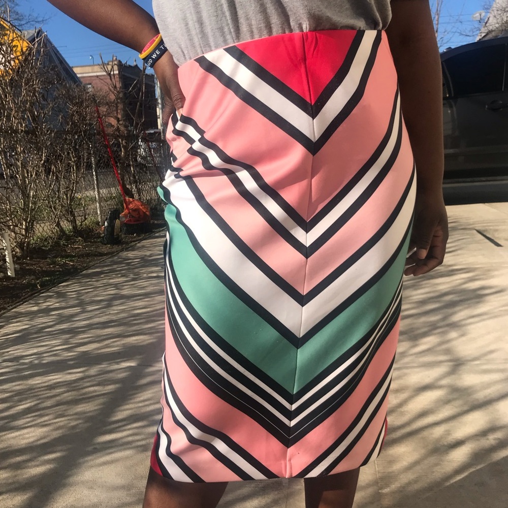 Patterned Pencil Skirt